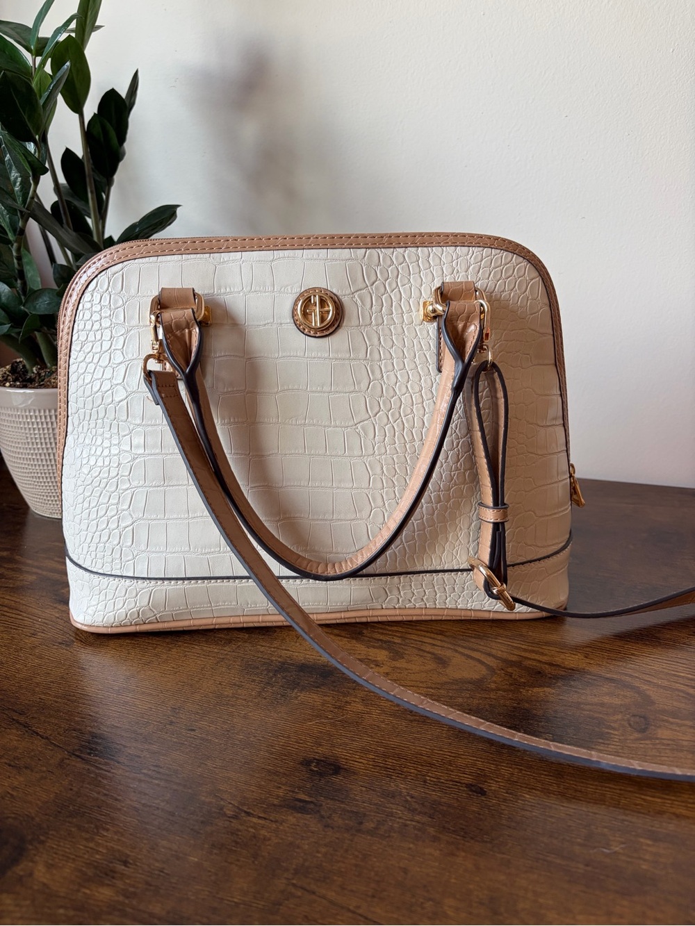 Giani Bernini Croc-Embossed Medium Dome Satchel Purse Crossbody Cream and Tan